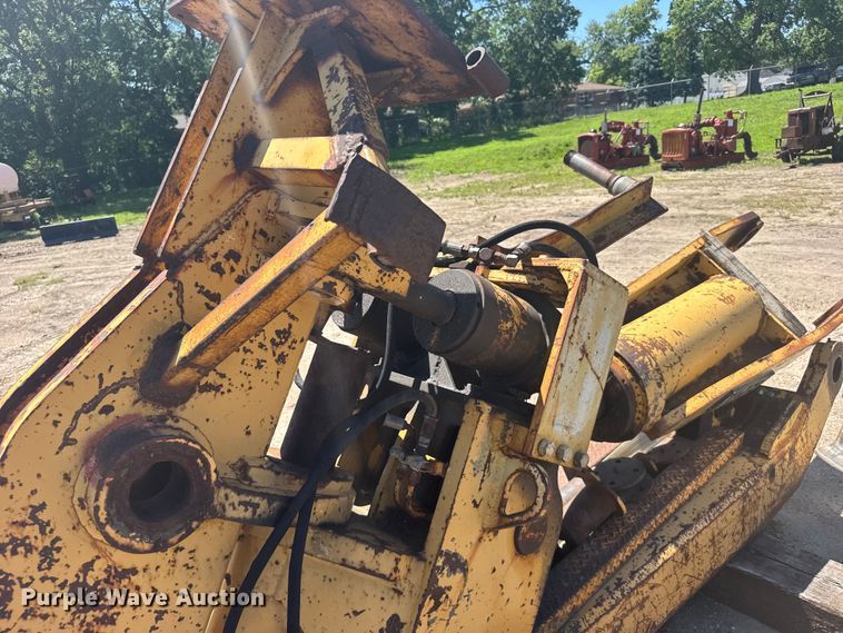image for item EW4848 Brun cable plow attachment