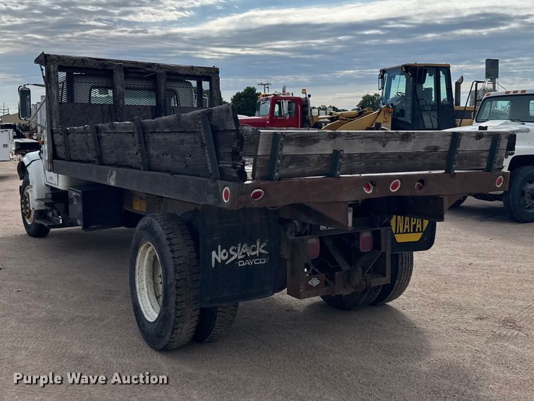image for item EW4853 1990 International 4600 dump flatbed truck