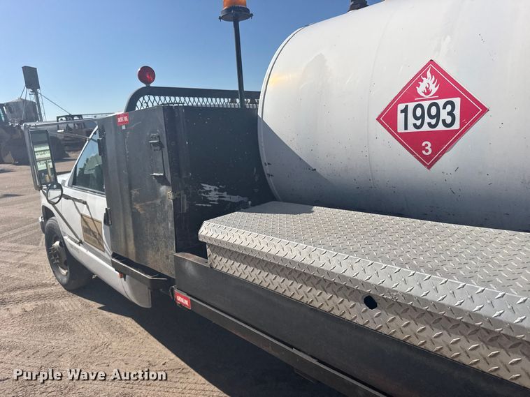 image for item EW4857 1991 GMC Sierra 3500 flatbed pickup truck