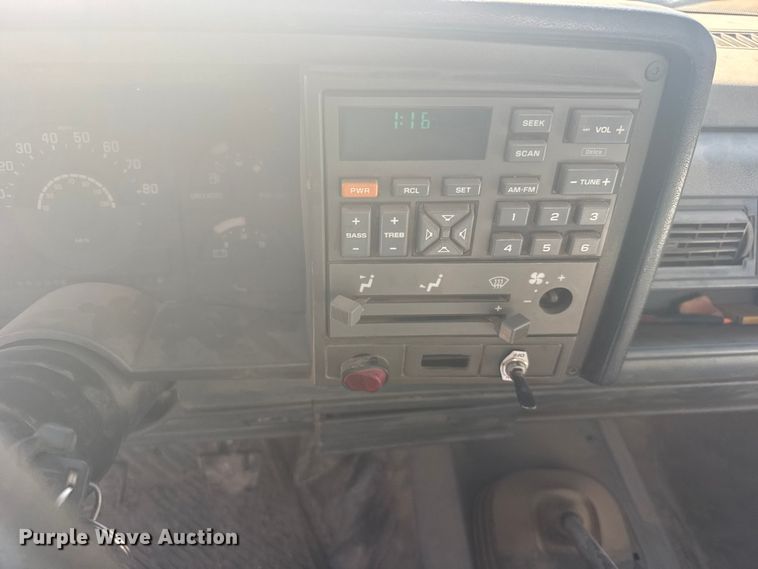 image for item EW4857 1991 GMC Sierra 3500 flatbed pickup truck