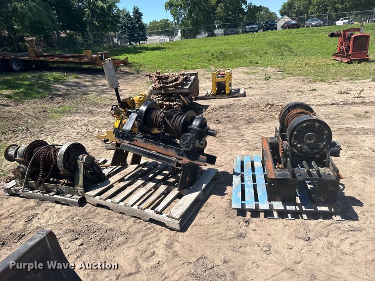 image for item EW4858 (3) hydraulic winches