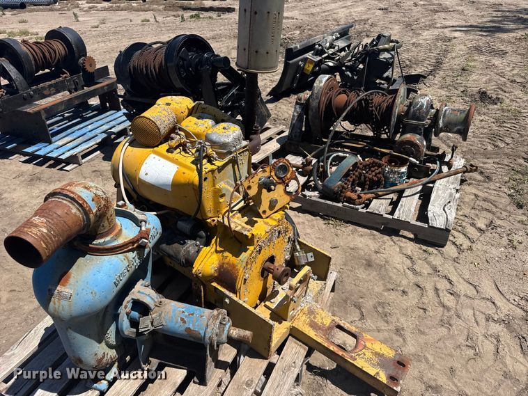 image for item EW4858 (3) hydraulic winches