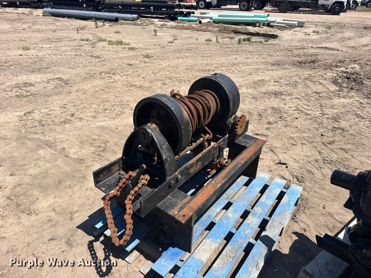 image for item EW4858 (3) hydraulic winches