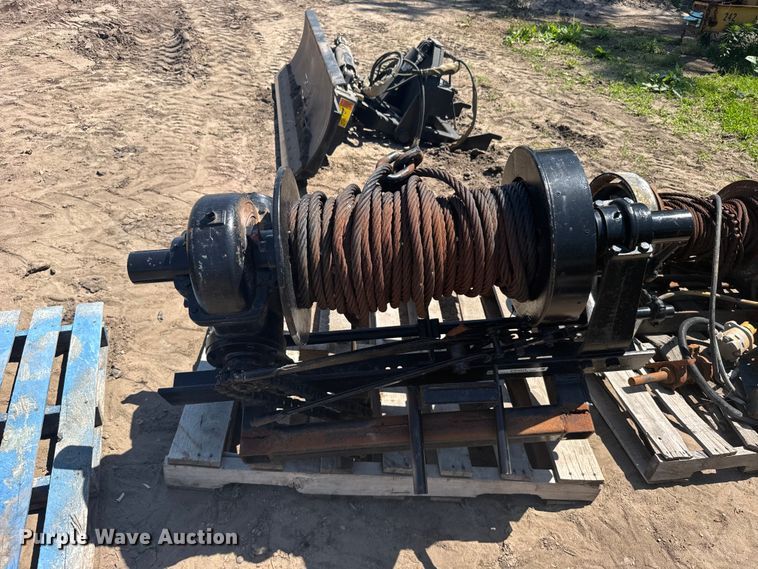 image for item EW4858 (3) hydraulic winches
