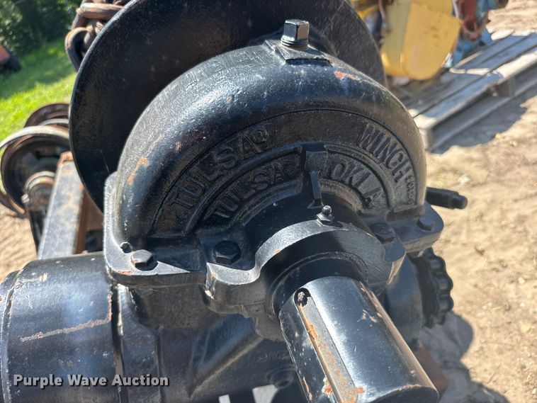 image for item EW4858 (3) hydraulic winches