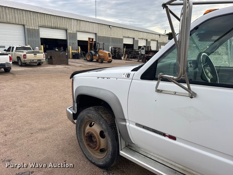image for item EW4859 1996 GMC Sierra 3500 utility bed pickup truck