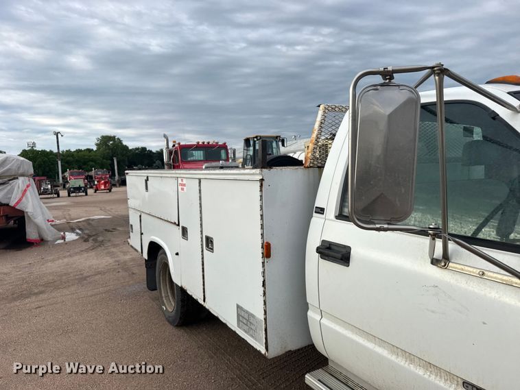 image for item EW4859 1996 GMC Sierra 3500 utility bed pickup truck