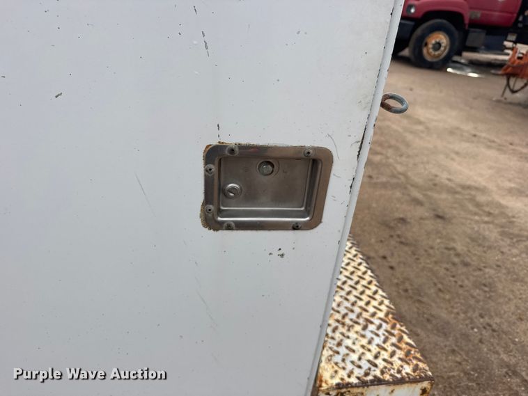 image for item EW4859 1996 GMC Sierra 3500 utility bed pickup truck