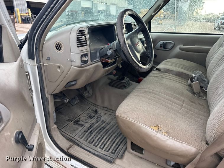 image for item EW4859 1996 GMC Sierra 3500 utility bed pickup truck