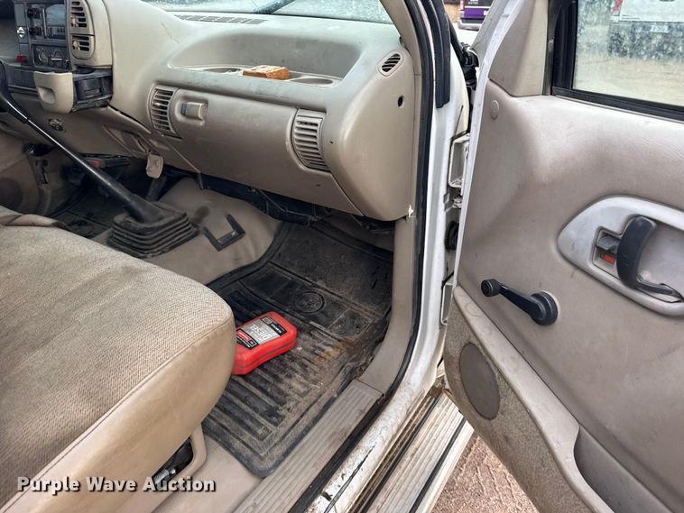 image for item EW4859 1996 GMC Sierra 3500 utility bed pickup truck