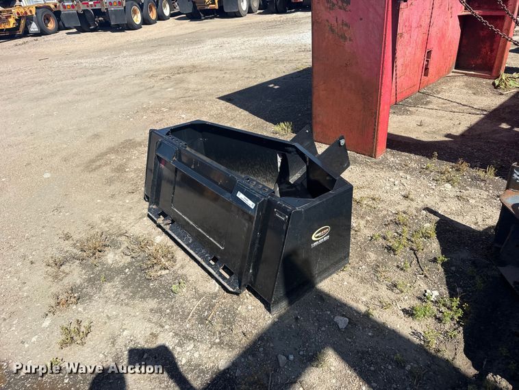 image for item EW4861 Quick attach skid steer concrete bucket