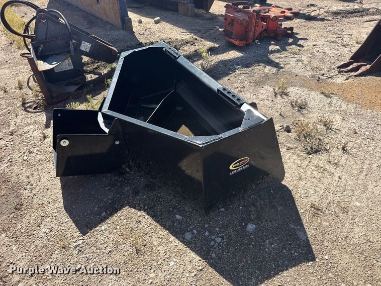 image for item EW4861 Quick attach skid steer concrete bucket
