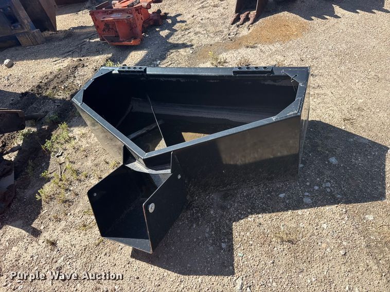 image for item EW4861 Quick attach skid steer concrete bucket