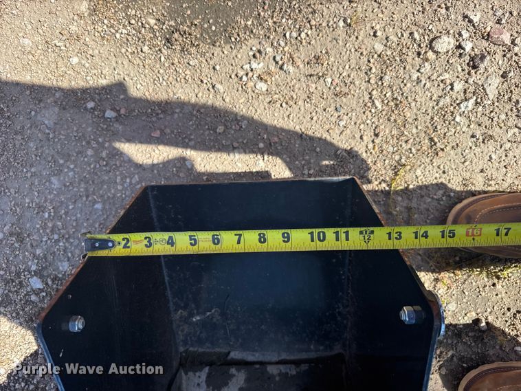 image for item EW4861 Quick attach skid steer concrete bucket