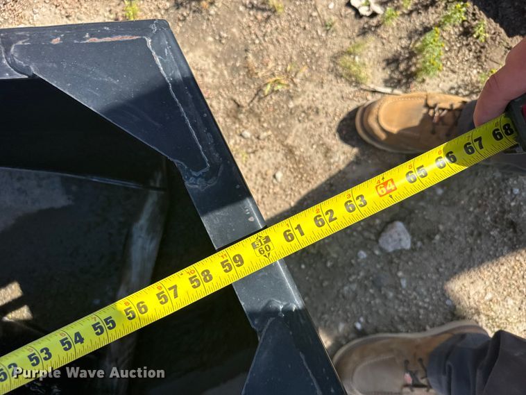 image for item EW4861 Quick attach skid steer concrete bucket