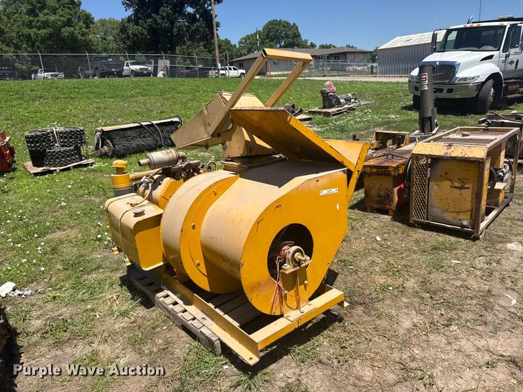 image for item EW4865 Reinco TM7-30 straw blower
