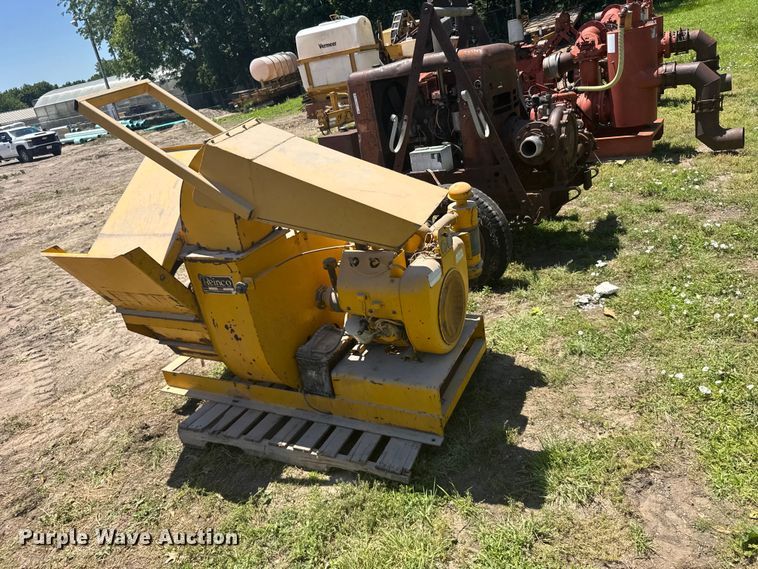 image for item EW4865 Reinco TM7-30 straw blower
