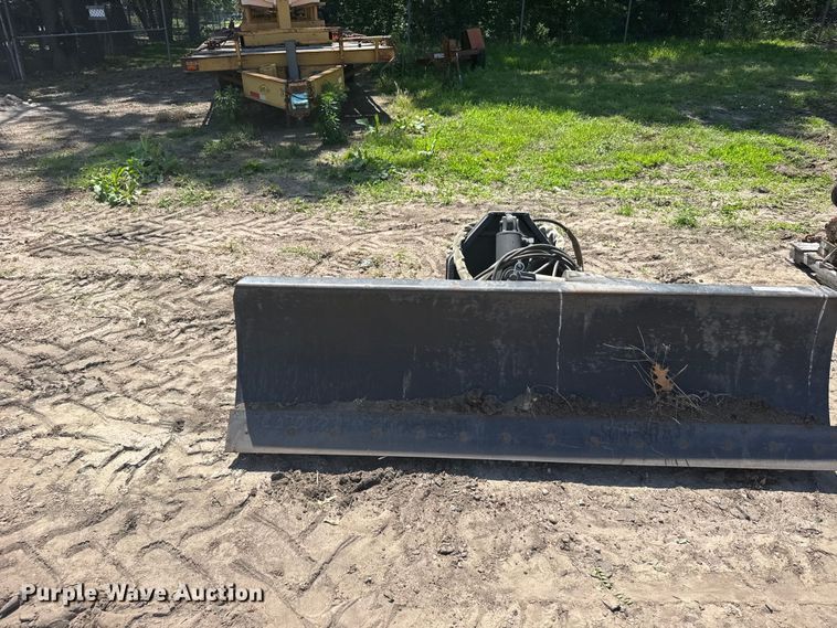 image for item EW4871 skid steer dozer blade