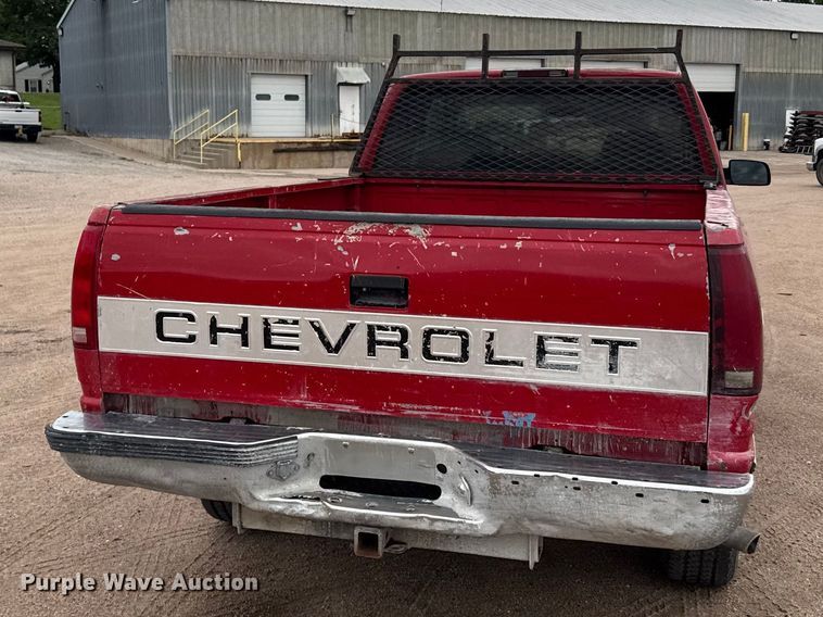 image for item EW4872 1999 GMC Sierra 2500 Ext. Cab pickup truck