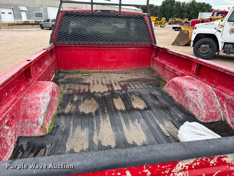 image for item EW4872 1999 GMC Sierra 2500 Ext. Cab pickup truck