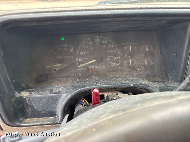image for item EW4872 1999 GMC Sierra 2500 Ext. Cab pickup truck