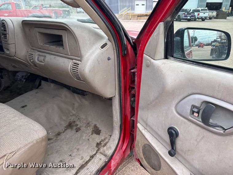 image for item EW4872 1999 GMC Sierra 2500 Ext. Cab pickup truck