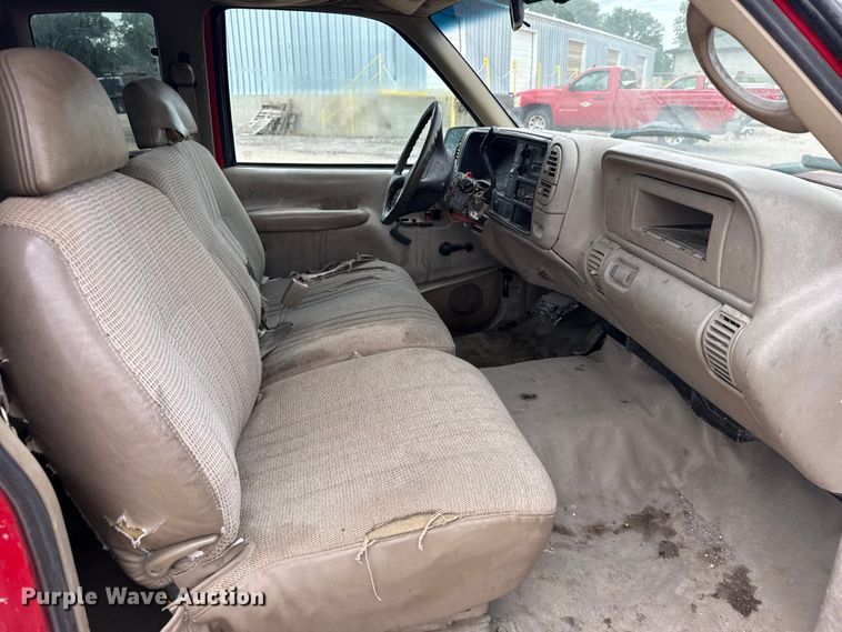 image for item EW4872 1999 GMC Sierra 2500 Ext. Cab pickup truck