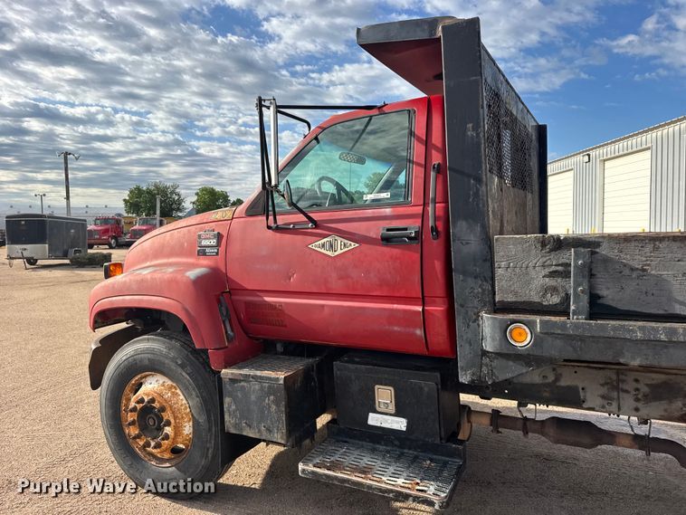 image for item EW4873 1999 GMC 6500 dump flatbed truck