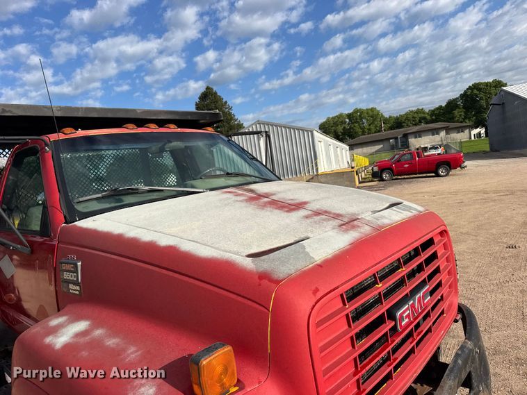 image for item EW4873 1999 GMC 6500 dump flatbed truck
