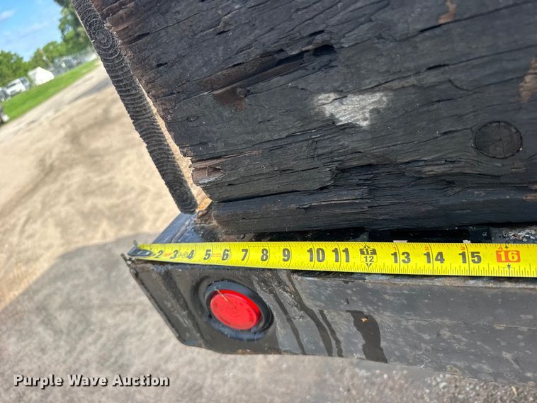image for item EW4873 1999 GMC 6500 dump flatbed truck