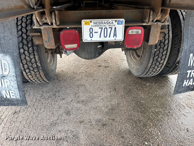 image for item EW4873 1999 GMC 6500 dump flatbed truck