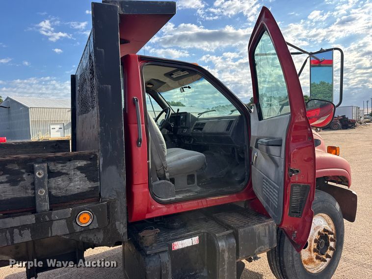 image for item EW4873 1999 GMC 6500 dump flatbed truck