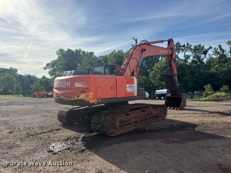 image for item EW4902 2007 Hitachi ZX240LC-3 excavator