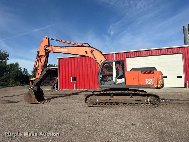image for item EW4902 2007 Hitachi ZX240LC-3 excavator