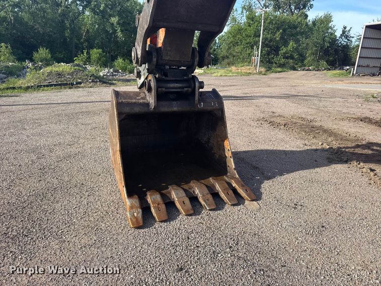 image for item EW4902 2007 Hitachi ZX240LC-3 excavator