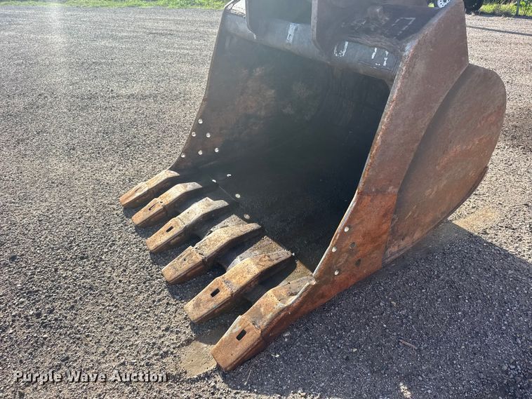 image for item EW4902 2007 Hitachi ZX240LC-3 excavator