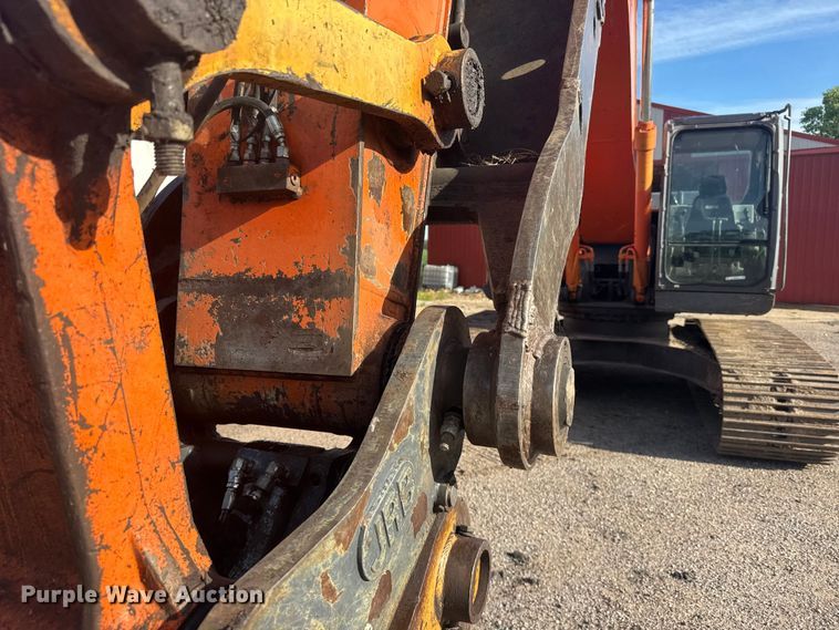 image for item EW4902 2007 Hitachi ZX240LC-3 excavator