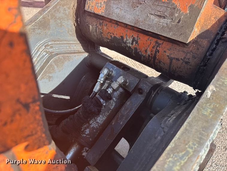 image for item EW4902 2007 Hitachi ZX240LC-3 excavator