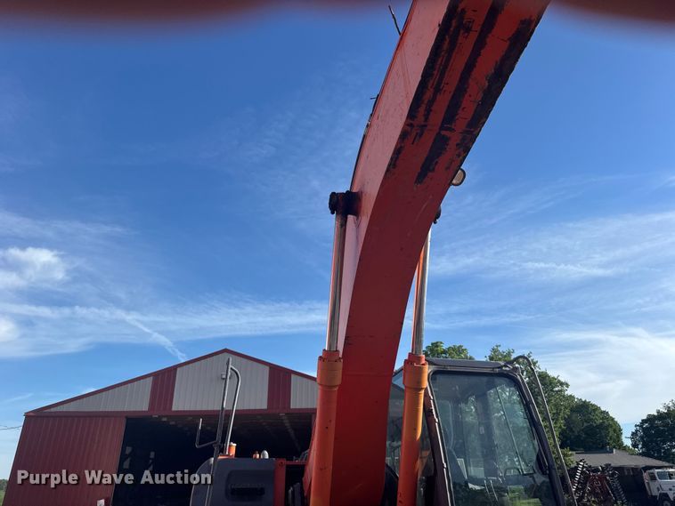 image for item EW4902 2007 Hitachi ZX240LC-3 excavator