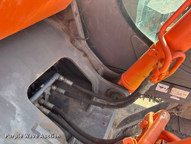 image for item EW4902 2007 Hitachi ZX240LC-3 excavator