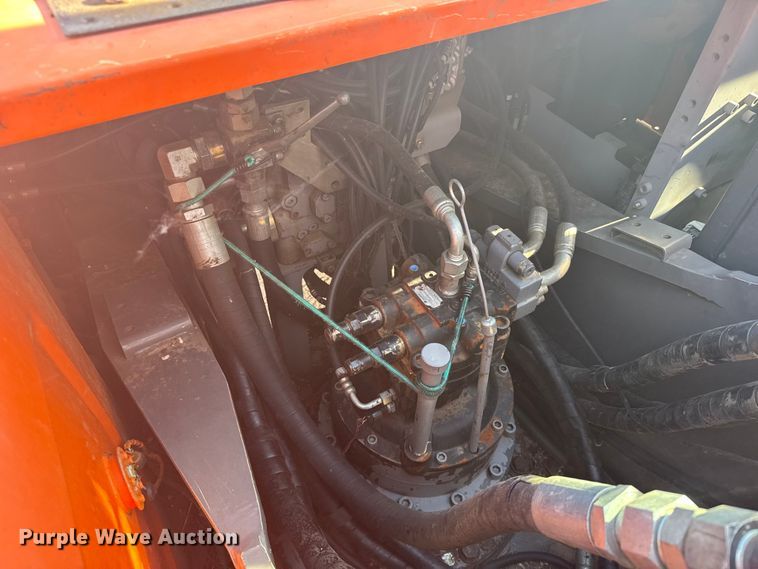 image for item EW4902 2007 Hitachi ZX240LC-3 excavator