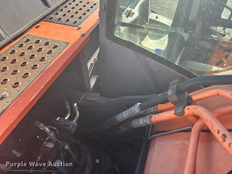 image for item EW4902 2007 Hitachi ZX240LC-3 excavator