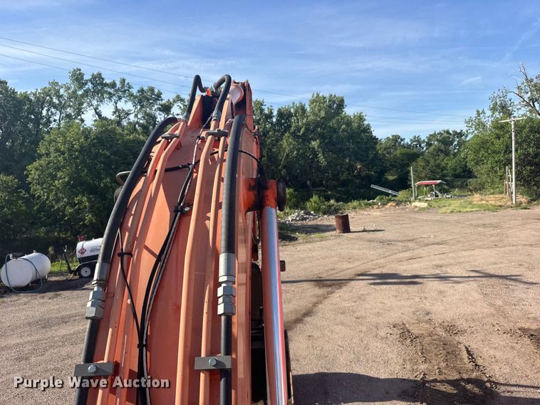 image for item EW4902 2007 Hitachi ZX240LC-3 excavator