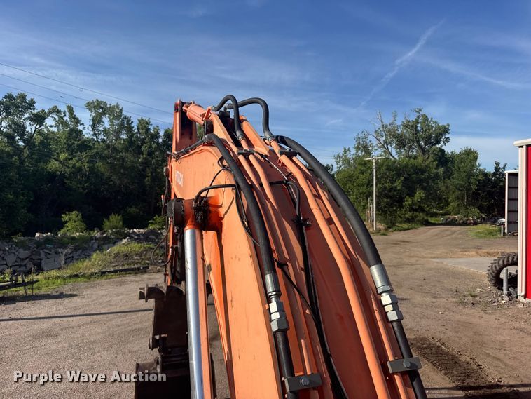 image for item EW4902 2007 Hitachi ZX240LC-3 excavator