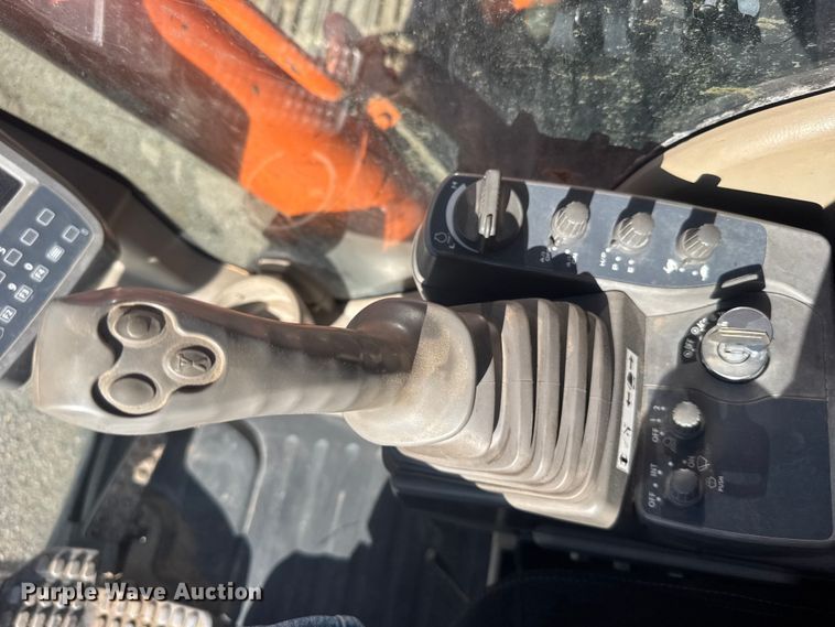 image for item EW4902 2007 Hitachi ZX240LC-3 excavator