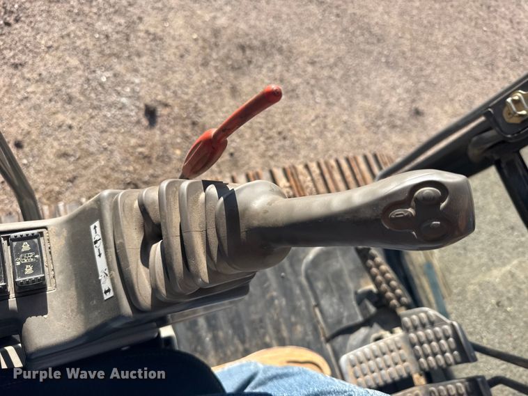 image for item EW4902 2007 Hitachi ZX240LC-3 excavator