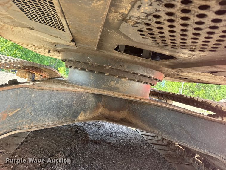 image for item EW4902 2007 Hitachi ZX240LC-3 excavator