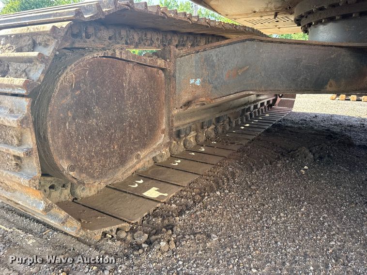 image for item EW4902 2007 Hitachi ZX240LC-3 excavator