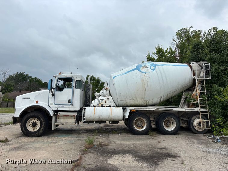 image for item FB3270 2005 Kenworth T800 ready mix truck