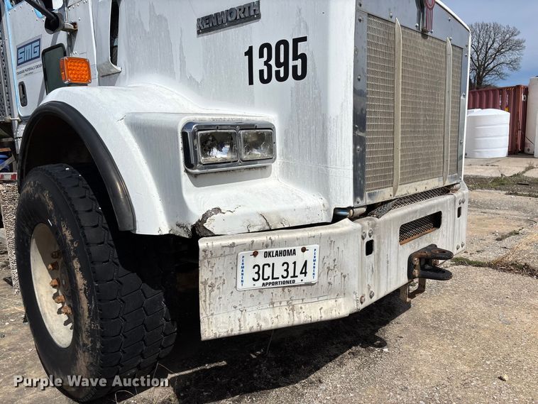 image for item FB3270 2005 Kenworth T800 ready mix truck